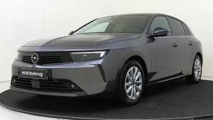 Grijs Gebruikt 2025 Opel Astra Business Edition Hatchback | € 23.925 (Super prijs)