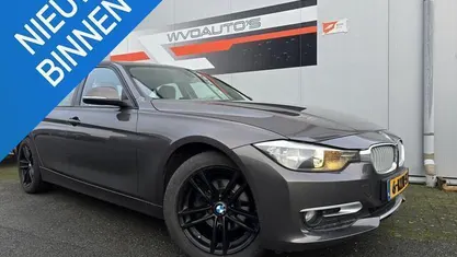 Sedan Occasion 2013 BMW 320 Efficient Dynamics Sedan | € 9.950 (Eerlijke prijs)