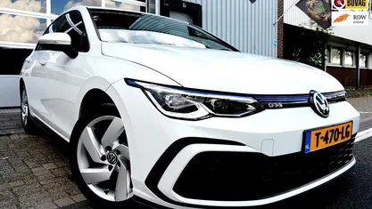 Wit Occasion 2020 VW Golf VIII GTE Hatchback | € 24.950 (Eerlijke prijs)