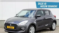 Grijs, metallic lak Gebruikt 2019 Suzuki Swift Hatchback | € 17.435 (Eerlijke prijs)