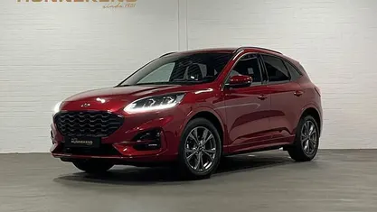 Rood Occasion 2023 Ford Kuga ST-Line X SUV | € 29.495 (Eerlijke prijs)