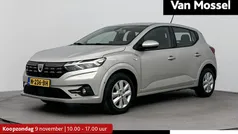 Grijs Gebruikt 2021 Dacia Sandero Comfort Hatchback | € 15.435 (Eerlijke prijs)