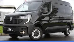 Zwart Nieuw 2024 Renault Master Black Edition Van | € 37.950 (Eerlijke prijs)