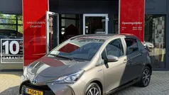 Grijs Gebruikt 2018 Toyota Yaris Hybrid Design Hatchback | € 13.900 (Eerlijke prijs)