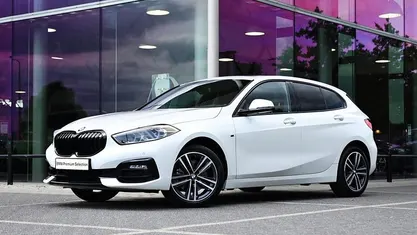 Gebruikt 2022 BMW 118 Executive Hatchback | € 23.750 (Eerlijke prijs)