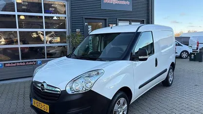 Occasion 2018 Opel Combo Sedan | € 7.950 (Eerlijke prijs)