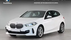 Wit Gebruikt 2023 BMW 118 Shadowline Hatchback | € 28.950 (Eerlijke prijs)