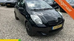 Zwart, metallic lak Gebruikt 2008 Toyota Yaris Sol Hatchback | € 3.999 (Eerlijke prijs)