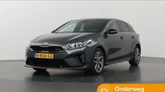 Grijs Gebruikt 2019 Kia Ceed GT-Line Hatchback | € 17.935 (Eerlijke prijs)