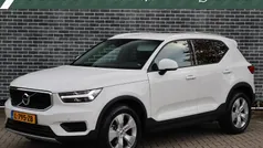 Wit Gebruikt 2021 Volvo XC40 Momentum SUV | € 27.194 (Super prijs)