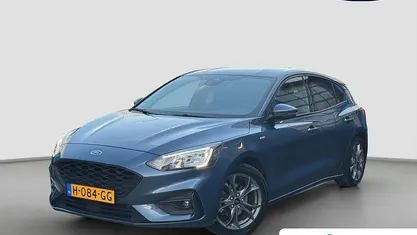 Blauw Occasion 2020 Ford Focus ST-Line Hatchback | € 17.895 (Eerlijke prijs)