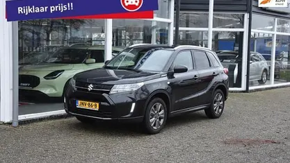 Occasion 2025 Suzuki Vitara SUV | € 27.944 (Eerlijke prijs)
