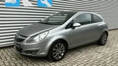 Grijs Gebruikt 2010 Opel Corsa Edition Hatchback | € 4.950 (Eerlijke prijs)