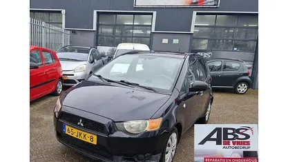Zwart Gebruikt 2009 Mitsubishi Colt Inform Hatchback | € 2.299 (Eerlijke prijs)
