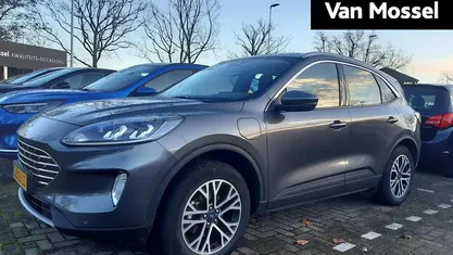 Gebruikt 2023 Ford Kuga Titanium SUV | € 23.895 (Super prijs)