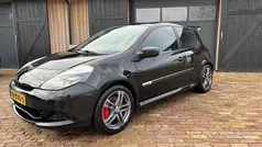 Zwart Gebruikt 2010 Renault Clio R.S. R.S. Hatchback | € 8.950 (Eerlijke prijs)