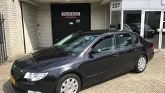 Zwart Gebruikt 2011 Skoda Superb Comfort Hatchback | € 4.499 (Super prijs)