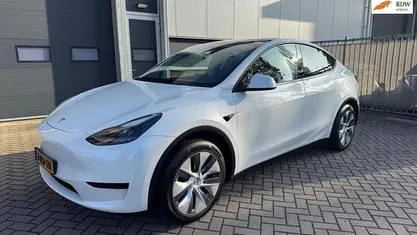 Occasion Tesla Model Y RWD 219 kW (299 PK) 2024 SUV
