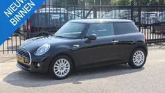 Zwart Gebruikt 2016 Mini Cooper Business Hatchback | € 9.750 (Super prijs)
