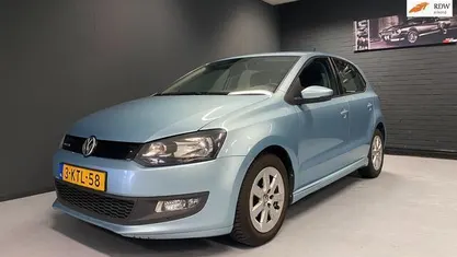 Blauw Gebruikt 2013 VW Polo Hatchback | € 5.750 (Eerlijke prijs)
