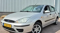Grijs Gebruikt 2003 Ford Focus Hatchback | € 1.195 (Eerlijke prijs)