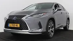 Sonic titanium (grijs metallic) Gebruikt 2020 Lexus RX450h Luxury Line SUV | € 50.945 (Eerlijke prijs)