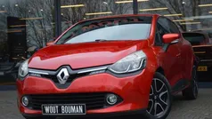Rood Gebruikt 2016 Renault Clio IV Dynamique Hatchback | € 8.900 (Eerlijke prijs)