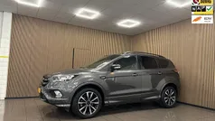 Grijs Gebruikt 2017 Ford Kuga ST-Line SUV | € 16.745 (Eerlijke prijs)