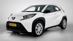 Gebruikt 2024 Toyota Aygo Play Hatchback | € 17.945 (Eerlijke prijs)
