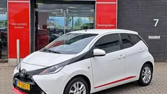 Wit Gebruikt 2017 Toyota Aygo Hatchback | € 6.900 (Eerlijke prijs)