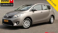 Bruin Gebruikt 2015 Toyota Verso Comfort MPV | € 11.650 (Eerlijke prijs)