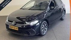Zwart, metallic lak Gebruikt 2024 VW Polo Move Hatchback | € 25.890 (Eerlijke prijs)