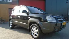 Zwart Gebruikt 2005 Hyundai Tucson Dynamiq SUV | € 2.450 (Eerlijke prijs)