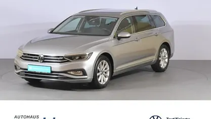 Zilver Gebruikt 2023 VW Passat Elegance Stationwagen | € 37.964 (Eerlijke prijs)