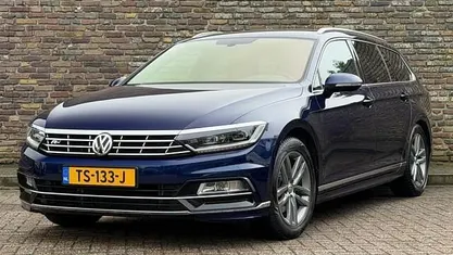 Occasion VW Passat R-line 150 PK (110 kW) 2018 Blauw Stationwagen