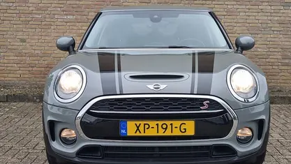 Occasion Mini Cooper Clubman Business 192 PK (141 kW) 2017 Grijs Stationwagen