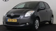 Grijs Gebruikt 2008 Toyota Yaris Executive Hatchback | € 6.450 (Eerlijke prijs)