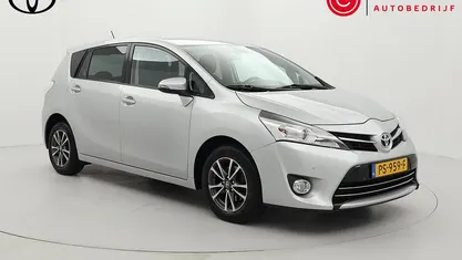 Grijs Gebruikt 2017 Toyota Verso MPV | € 15.999 (Eerlijke prijs)