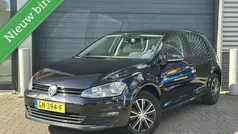 Zwart Gebruikt 2015 VW Golf VII Highline Hatchback | € 10.999 (Eerlijke prijs)