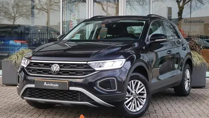 Gebruikt 2023 VW T-Roc Business SUV | € 22.900 (Goede deal)