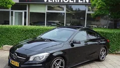 Zwart, metallic lak Gebruikt 2015 Mercedes CLA250 Prestige Sedan | € 19.950 (Goede deal)