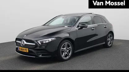 Zwart Gebruikt 2022 Mercedes A250 AMG line Hatchback | € 31.900 (Eerlijke prijs)