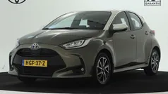 Groen Gebruikt 2021 Toyota Yaris Hybrid Limited Hatchback | € 20.945 (Eerlijke prijs)