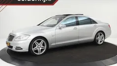 Grijs, metallic lak Gebruikt 2009 Mercedes S400 Prestige Sedan | € 19.900 (Eerlijke prijs)