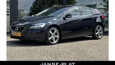 Gebruikt 2016 Volvo V40 Momentum Stationwagen | € 9.950 (Eerlijke prijs)