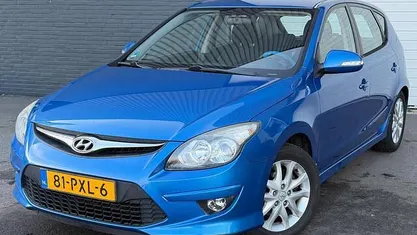Blauw (metallic) Gebruikt 2011 Hyundai i30 Hatchback | € 3.950 (Eerlijke prijs)