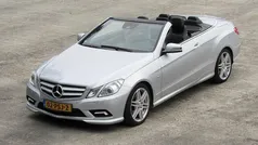 Zilver Gebruikt 2011 Mercedes E200 AMG line Cabriolet | € 15.500 (Eerlijke prijs)