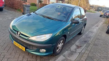 Occasion 2001 Peugeot 206 Hatchback | € 499 (Super prijs)