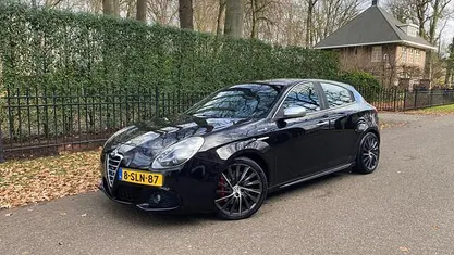 Gebruikt 2013 Alfa Romeo Giulietta Distinctive Hatchback | € 5.499 (Eerlijke prijs)