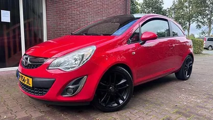 Gebruikt 2011 Opel Corsa Color Edition Hatchback | € 3.999 (Eerlijke prijs)